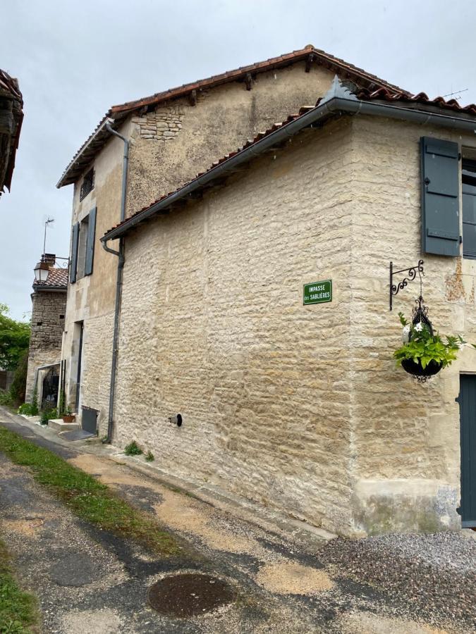La Cour Blanche Villa Verteuil-sur-Charente Dış mekan fotoğraf